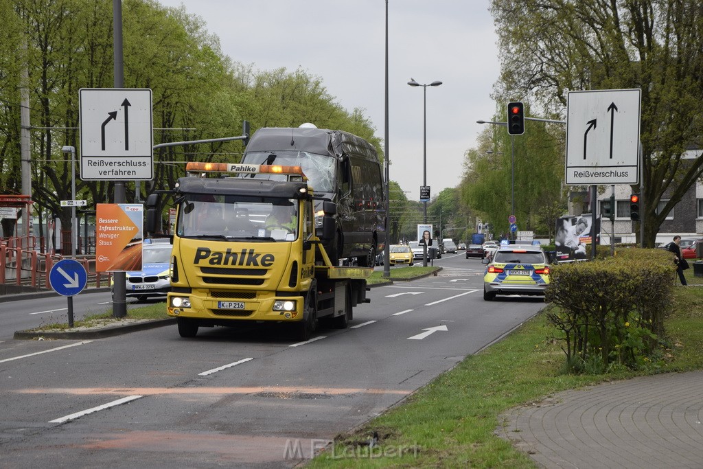 VU Koeln Bayenthal Oberlaender Ufer Bayenthalguertel P117.JPG - Miklos Laubert